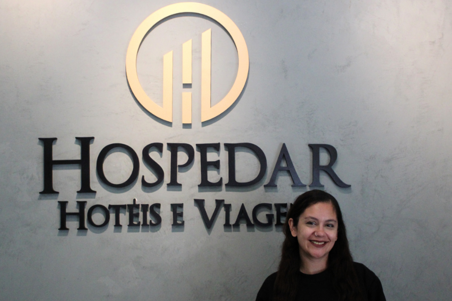 Hospedar, Hotéis e Viagens - Camila (Marketing)